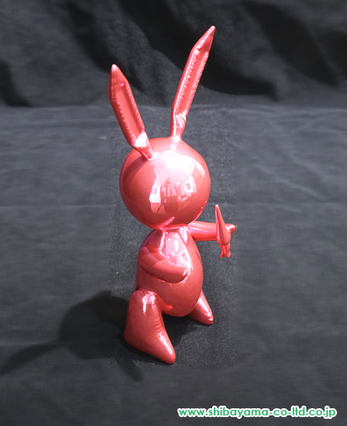 ジェフ・クーンズ「Pink Rabbit」フィギュア