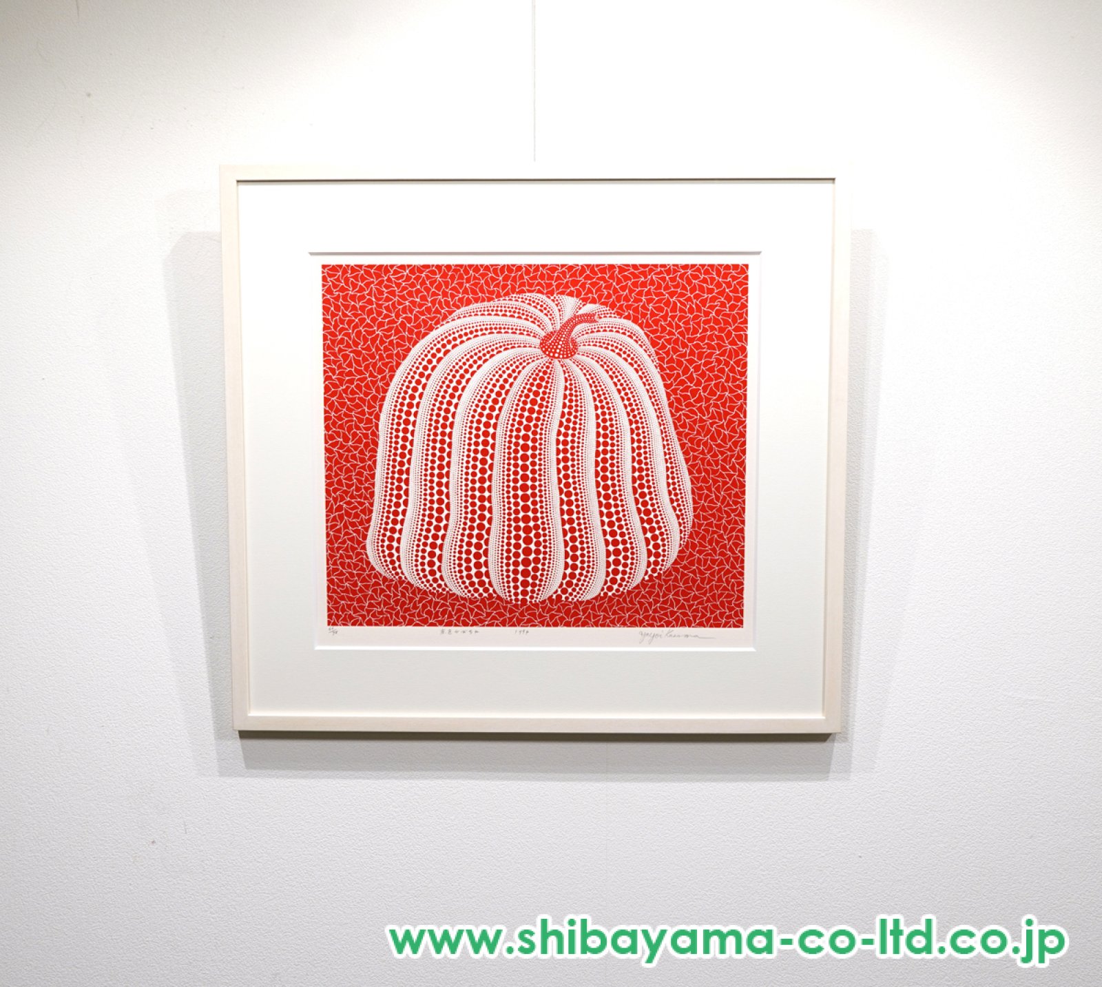草間彌生　赤色カボチャ 草間彌生 赤かぼちゃの魅力｜【世界一ゆるい】現代アートの歩き方