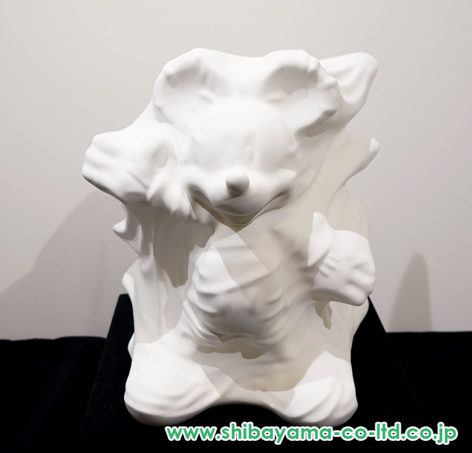 ダニエル・アーシャム「HOLLOW FIGURE」ED500 ダニエル・アーシャム「HOLLOW FIGURE」ED500 美術品