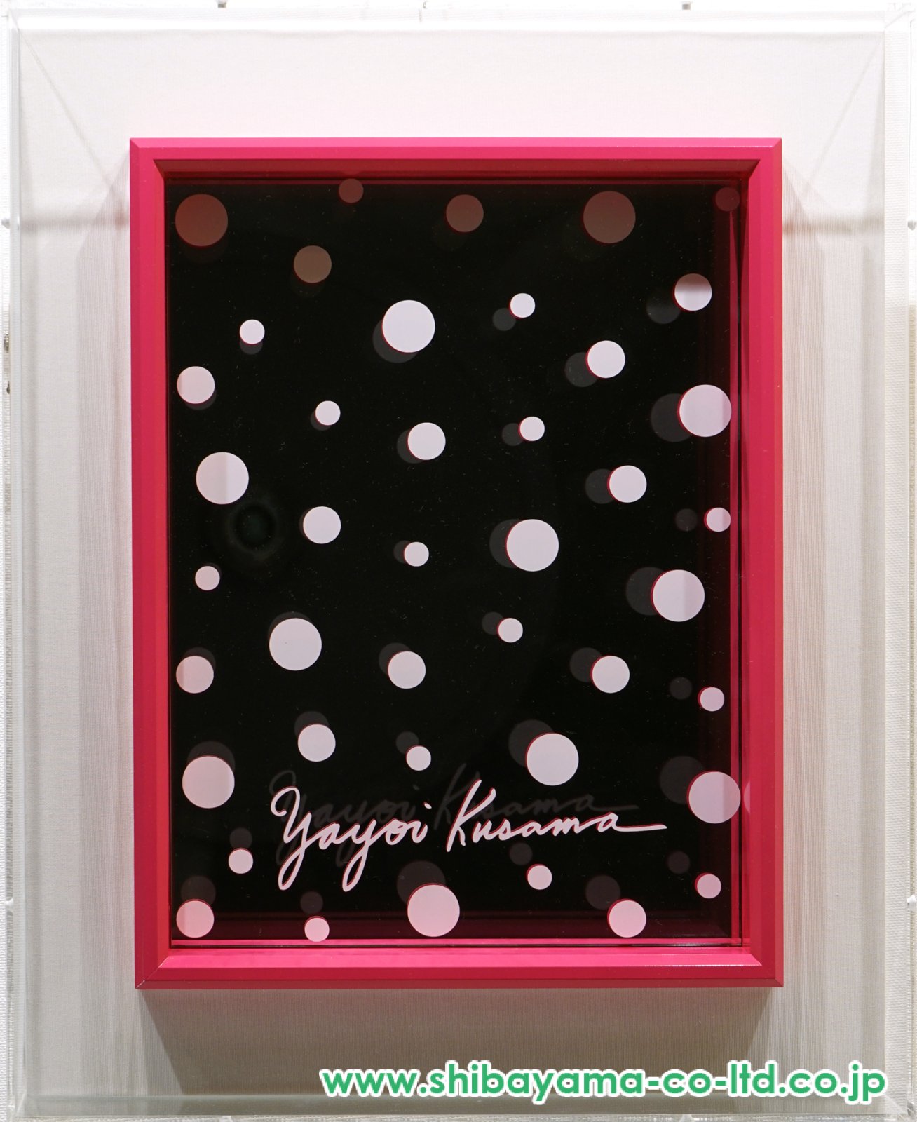 草間彌生「DOTS OBSESSION」ガラス＋他 :: 絵画買取・販売