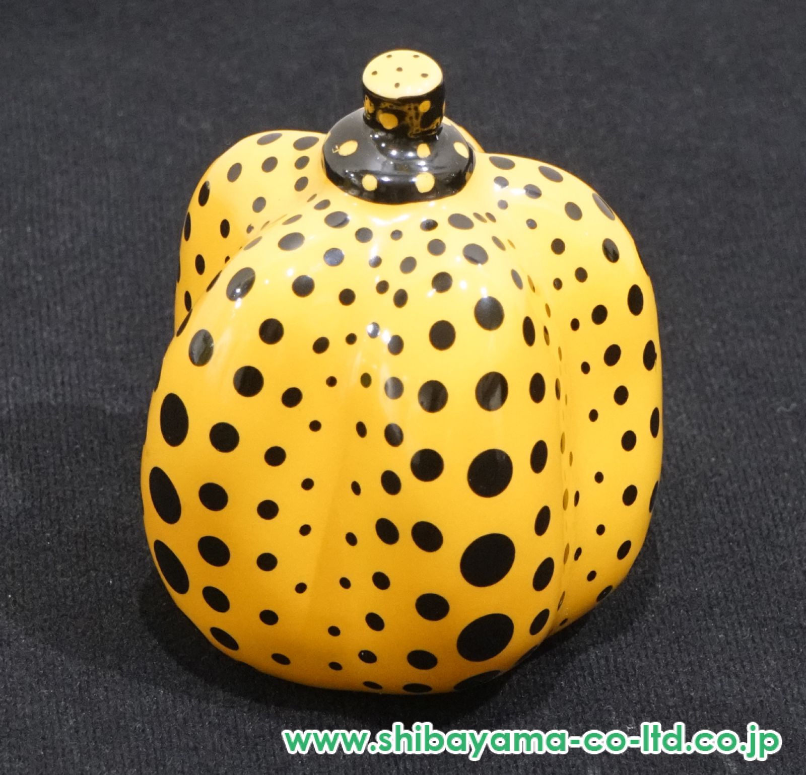 草間彌生 かぼちゃの陶器 草間彌生 かぼちゃ型陶器 赤白水玉 工芸品