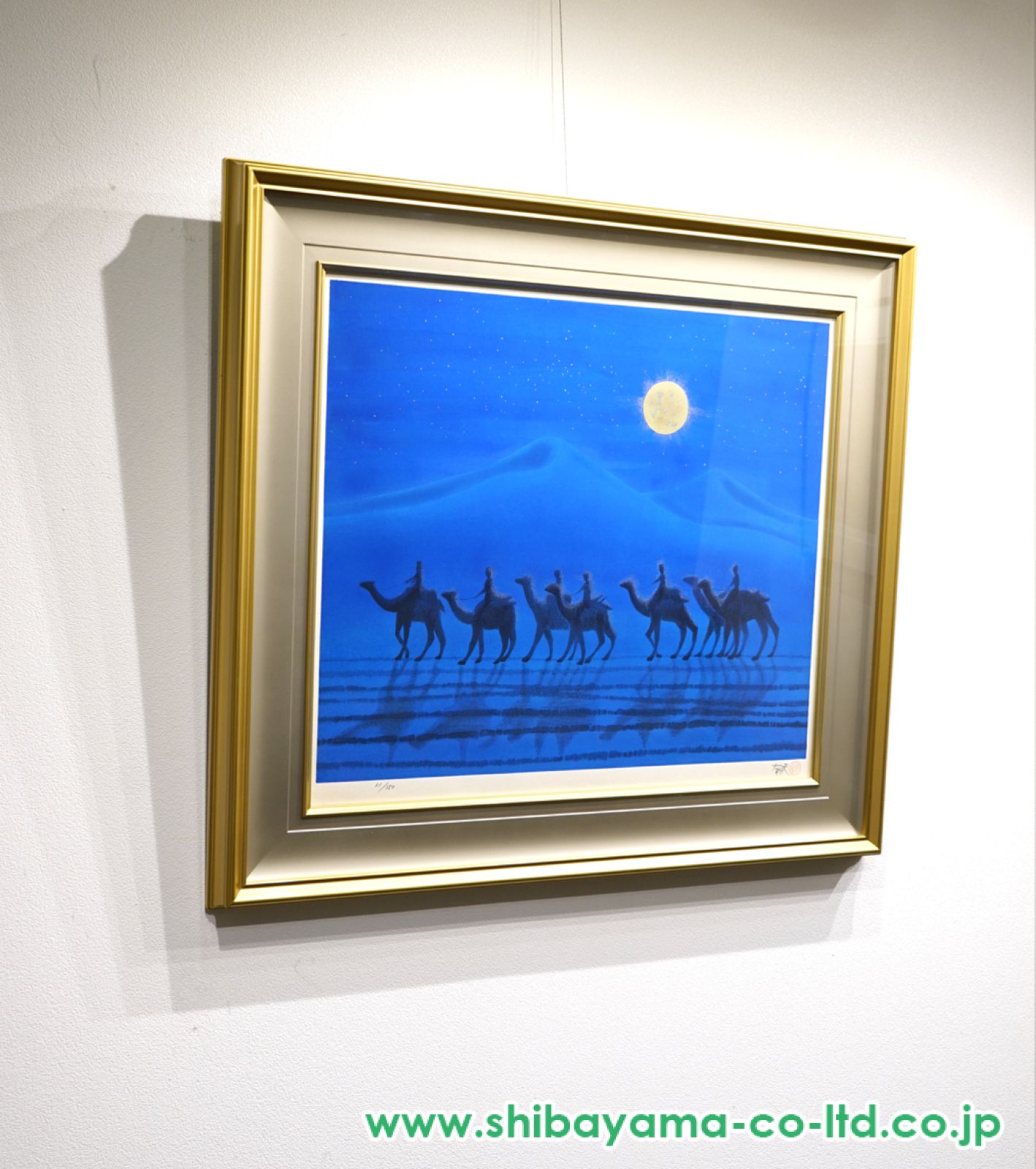 風景画　平山郁夫　月光の砂漠　M10　額付き　手描き　肉筆 平山郁夫「月光砂漠行」セリグラフ :: 絵画買取・販売 - シバヤマ