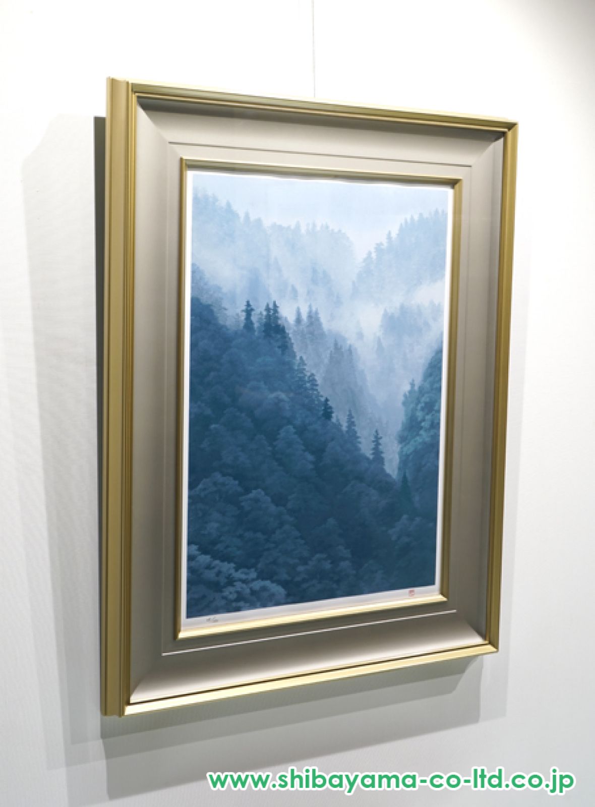 東山魁夷 霧の山峡 1989年制作 東山魁夷「霧の山峡」リトグラフ :: 絵画買取・販売 - シバヤマ